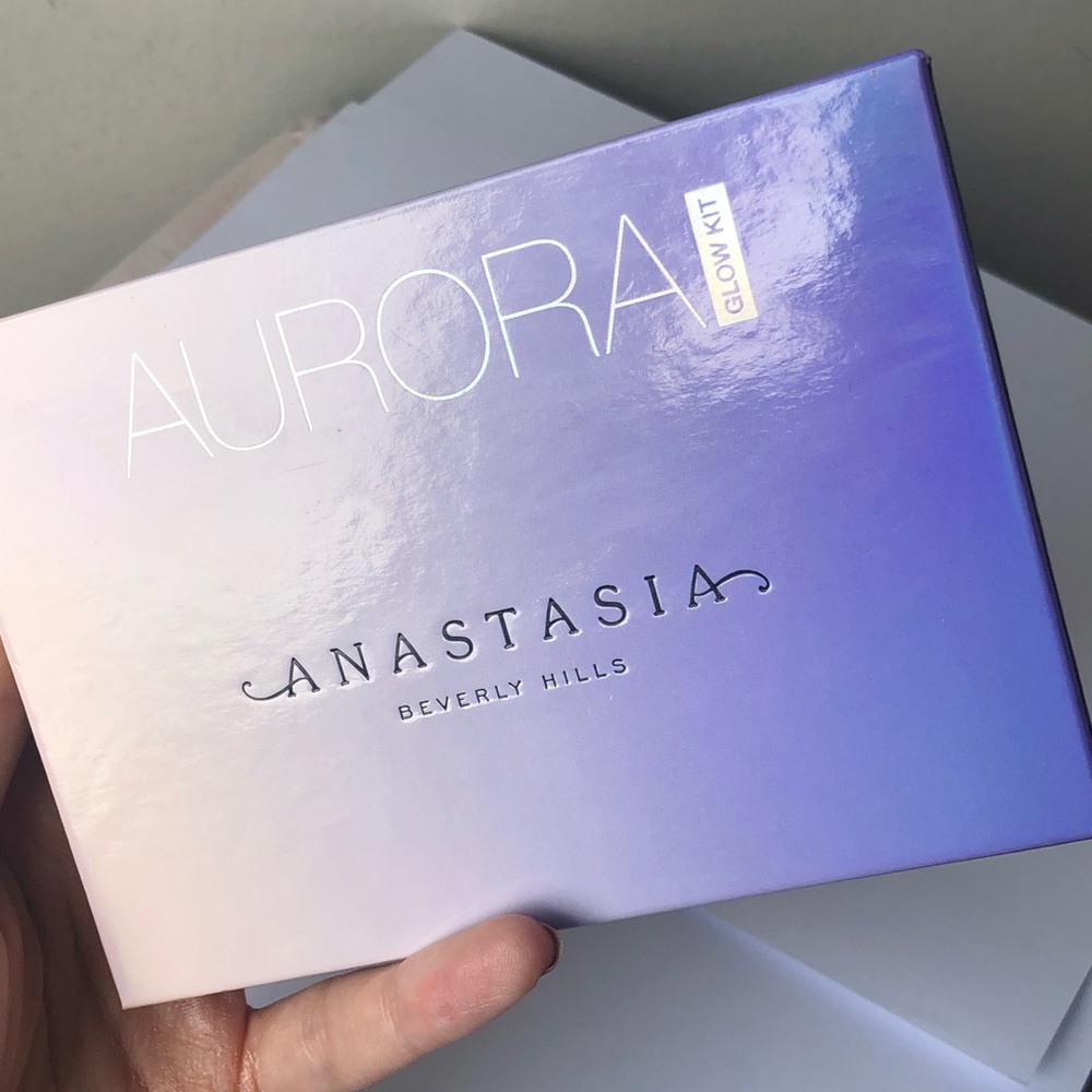 Anastasia glow pallet - Picture 2 of 16